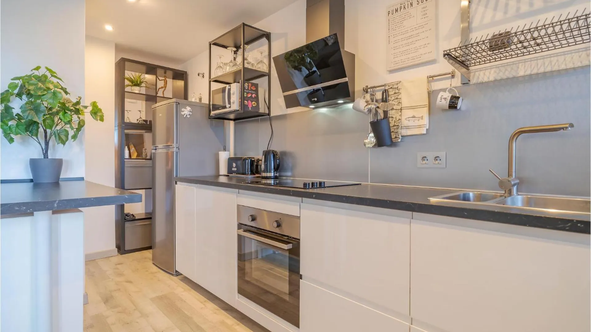 Gorgeous Apartment In Estepona With Kitchen 0*,  Spain